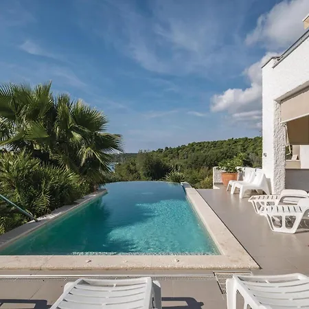 Stunning In With Wifi * Pola